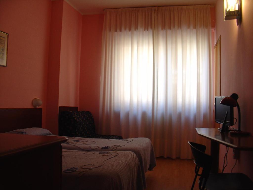 Domus Hotel Алессандрия Экстерьер фото
