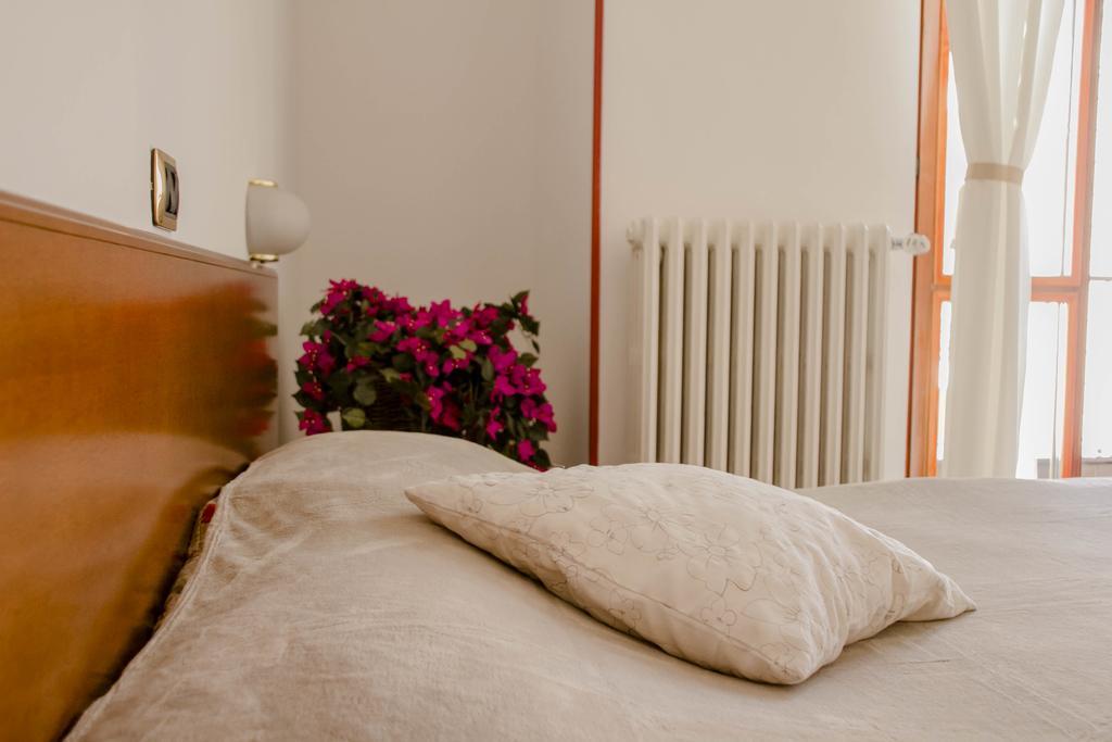 Domus Hotel Алессандрия Экстерьер фото