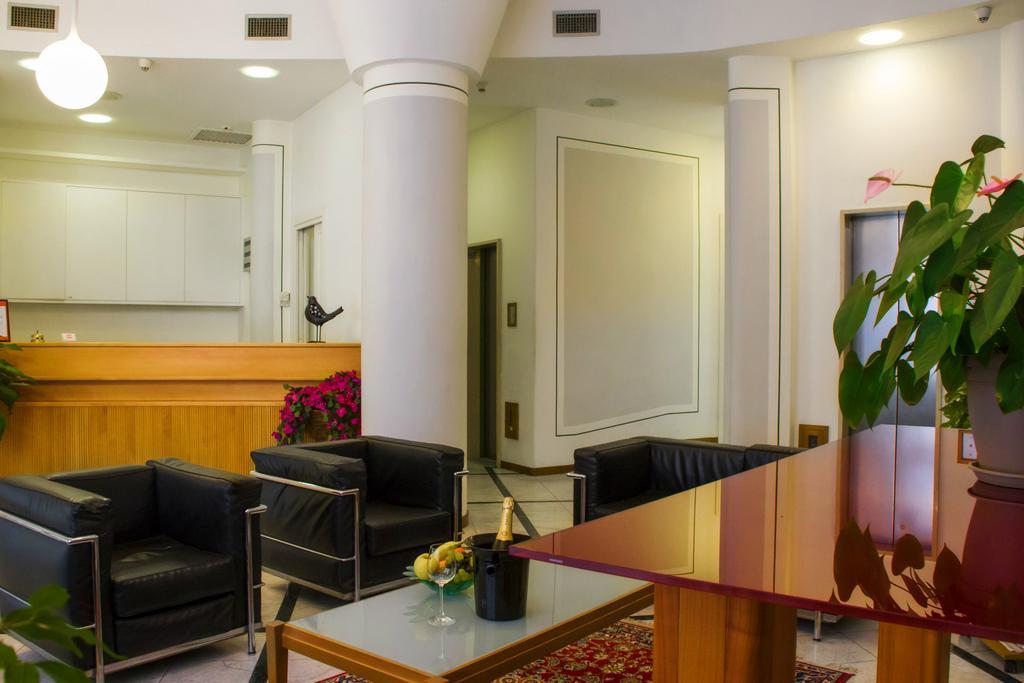 Domus Hotel Алессандрия Экстерьер фото